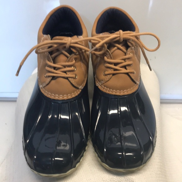 Tommy Hilfiger “duck” boot - Picture 2 of 9